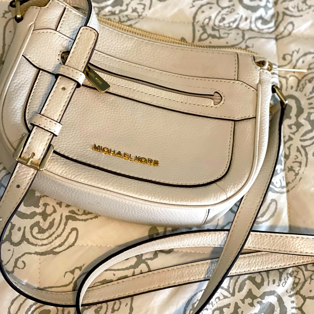 Authentic white pebbled leather Michael Kors crossbody purse